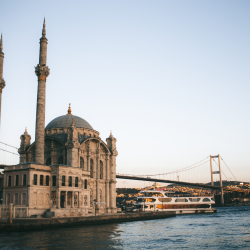 Afternoon Istanbul Bosphorus Cruise with Lunch